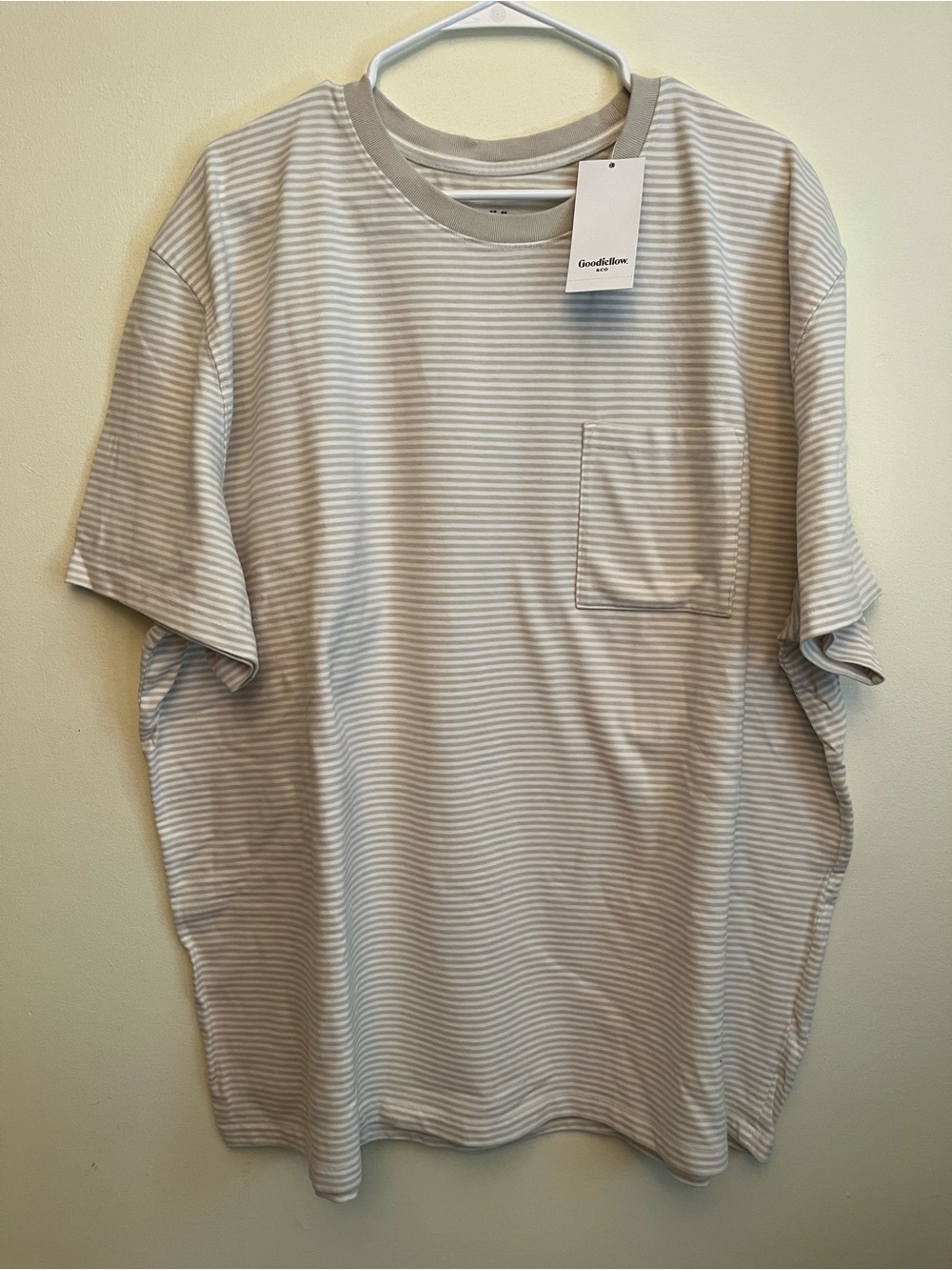 Goodfellow & Co Men’s Short-Sleeve Striped Pocket Tee - Light Gray & White